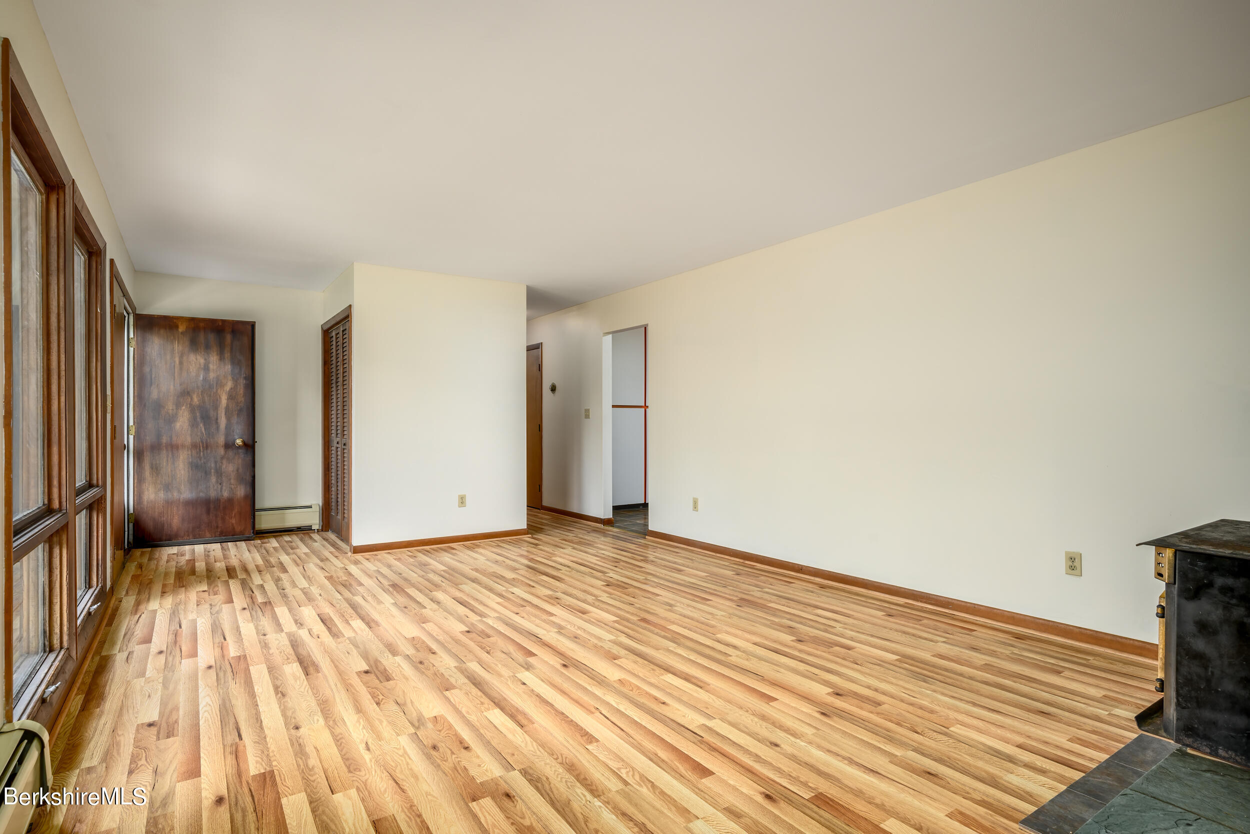 2467 Hancock Road Hancock, MA 01267 - Photo 6 of 32 living room