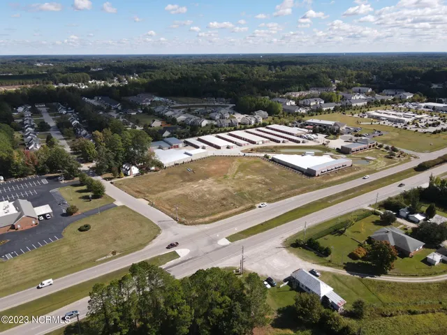 $950,000 | 4004 Raleigh Rd Parkway West, Wilson, NC 27896