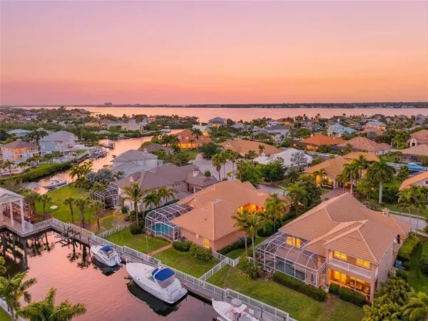 $1,289,000 | 4714 Mainsail Drive, Bradenton, FL 34208