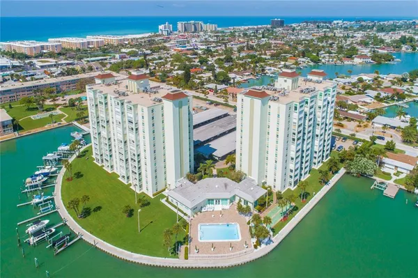 $2,400 | 420 64th Avenue, Unit 1103, St. Petersburg, FL 33706