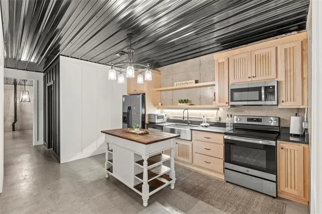 $929,777 | 250 Crowe Springs Road Northwest, Cartersville, GA 30121