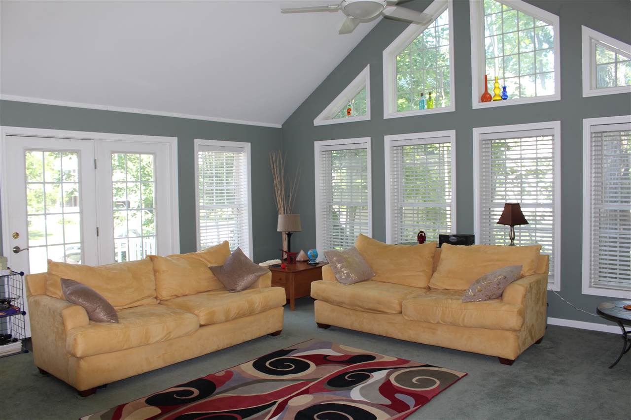 54 Hampton Street Concord, NH 03301 - Photo 4 of 21 Gallery Image 4