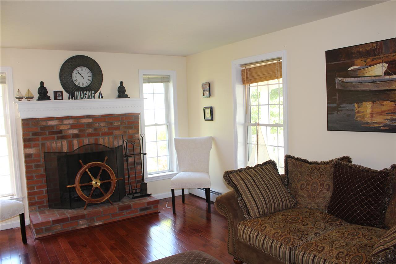 54 Hampton Street Concord, NH 03301 - Photo 6 of 21 Gallery Image 6
