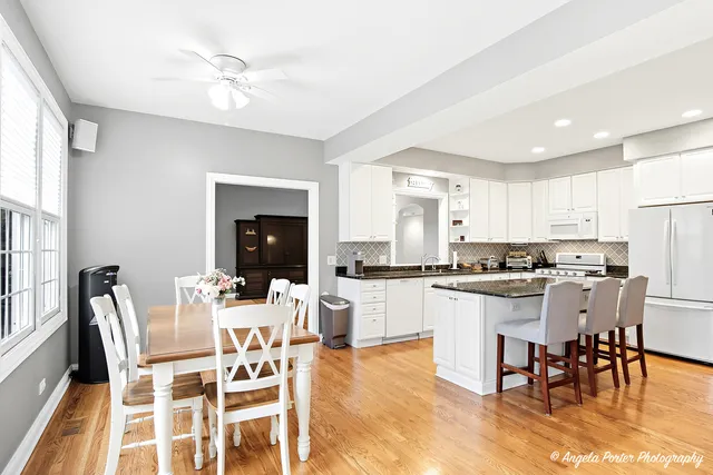 $624,900 | 9 Bordeaux Court, Oakwood Hills, IL 60013