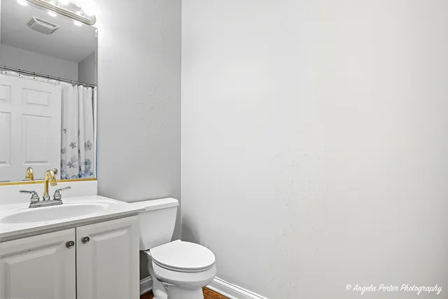 $624,900 | 9 Bordeaux Court, Oakwood Hills, IL 60013