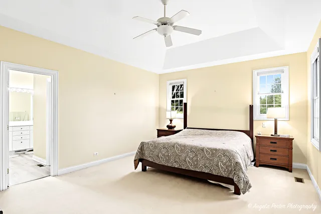 $624,900 | 9 Bordeaux Court, Oakwood Hills, IL 60013