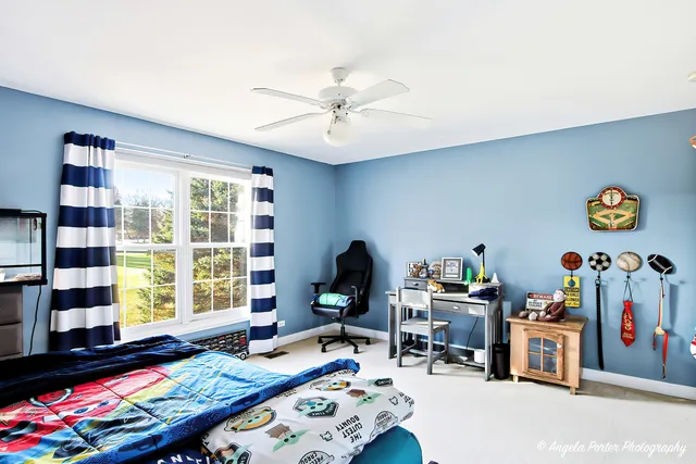 $614,900 | 9 Bordeaux Court, Oakwood Hills, IL 60013