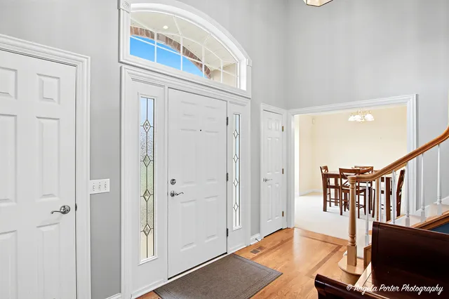 $624,900 | 9 Bordeaux Court, Oakwood Hills, IL 60013