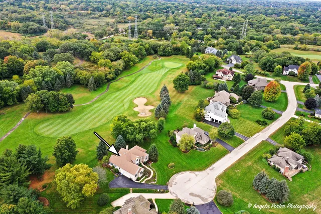 $624,900 | 9 Bordeaux Court, Oakwood Hills, IL 60013