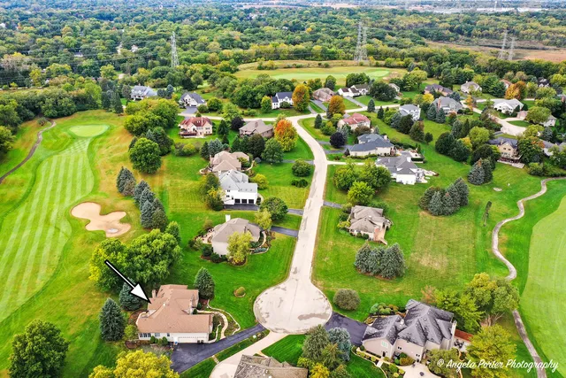 $624,900 | 9 Bordeaux Court, Oakwood Hills, IL 60013