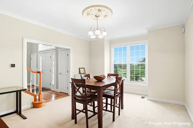 $624,900 | 9 Bordeaux Court, Oakwood Hills, IL 60013