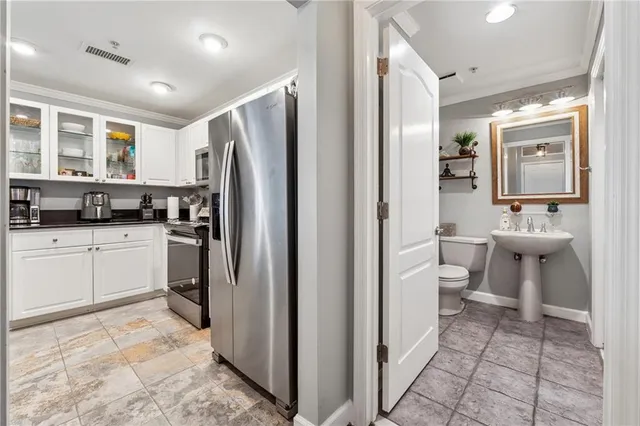 $335,000 | 3475 Oak Valley Road Northeast, Unit 980, Atlanta, GA 30326