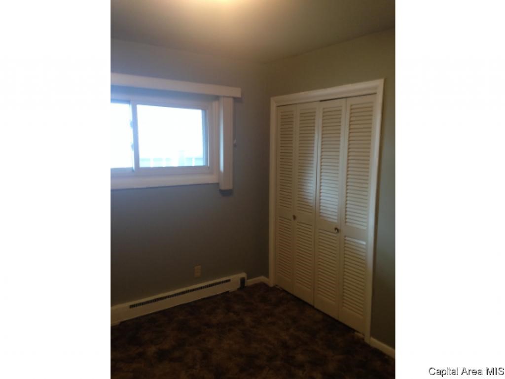 2012 North 23rd Street Springfield, IL 62702 - Photo 4 of 20
