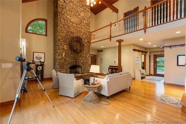 $825,000 | 16708 Clapp Road, Otisco, IN 47163