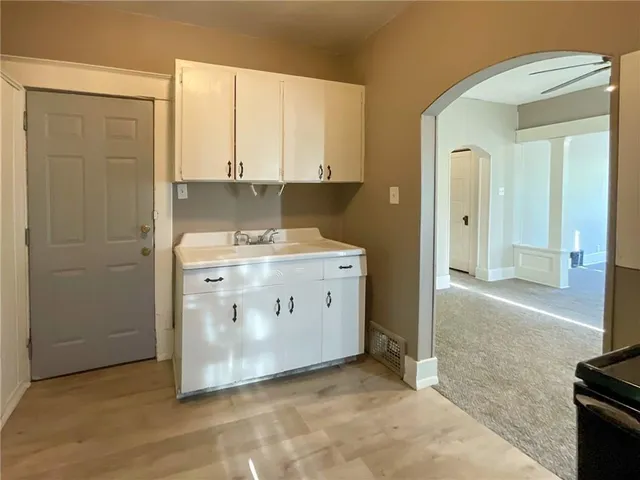 $250,000 | 908 West 3rd Street, Sedalia, MO 65301