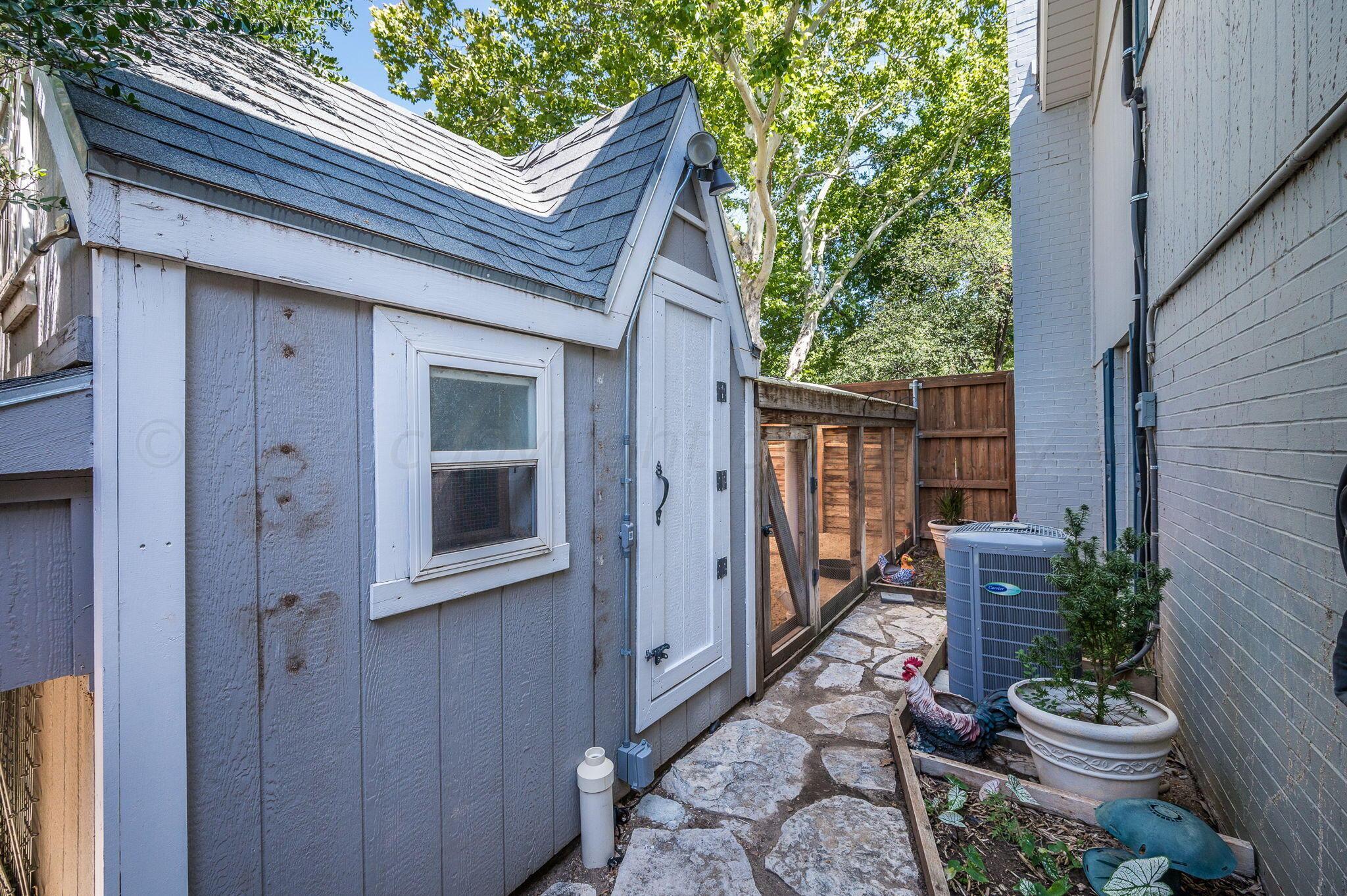 3518 Danbury Drive Amarillo, TX 79109 - Photo 56 of 59 a house view with a outdoor space