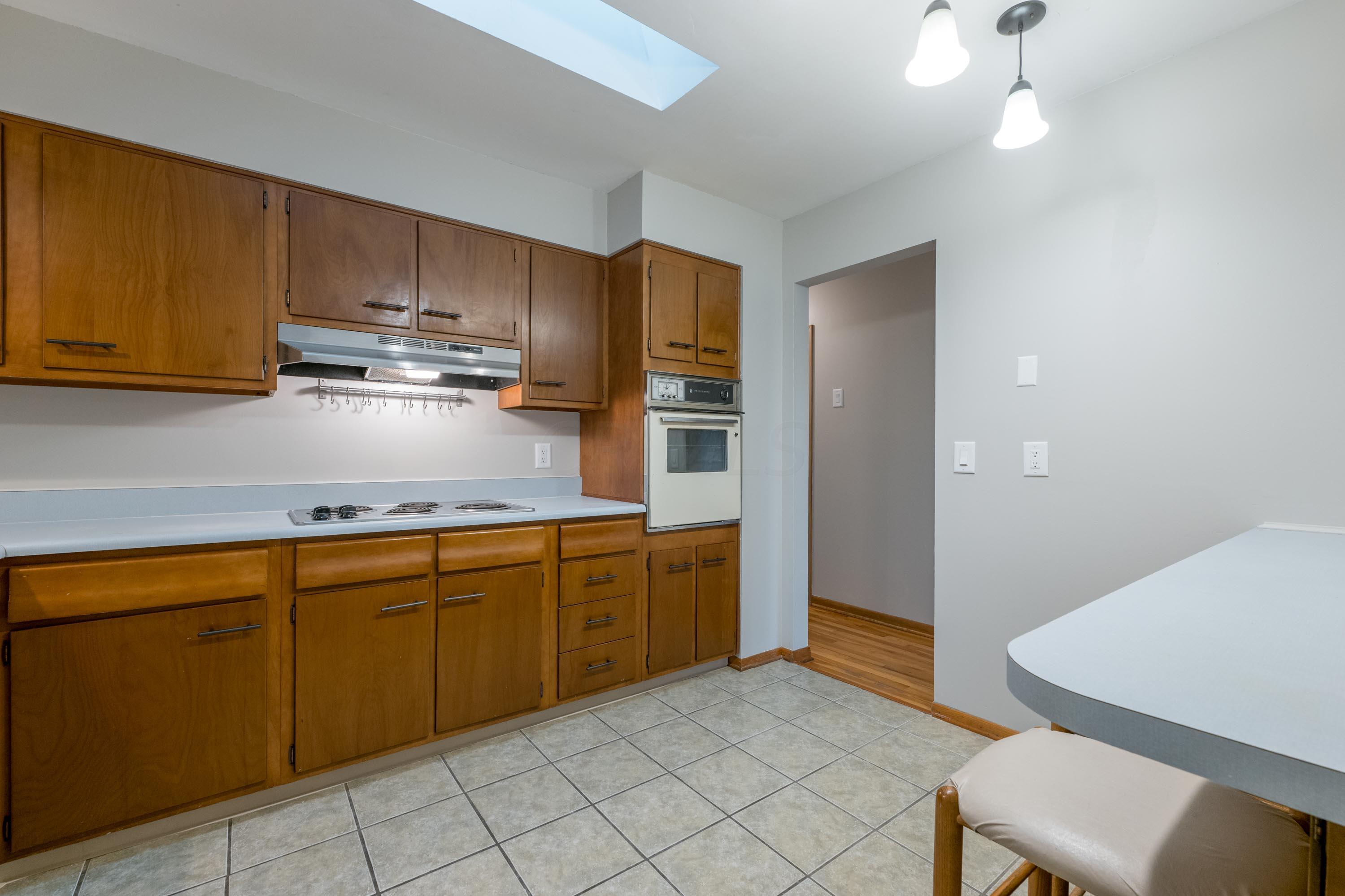 1081 Belden Road Columbus, OH 43229 - Photo 12 of 43 Gallery Image 12