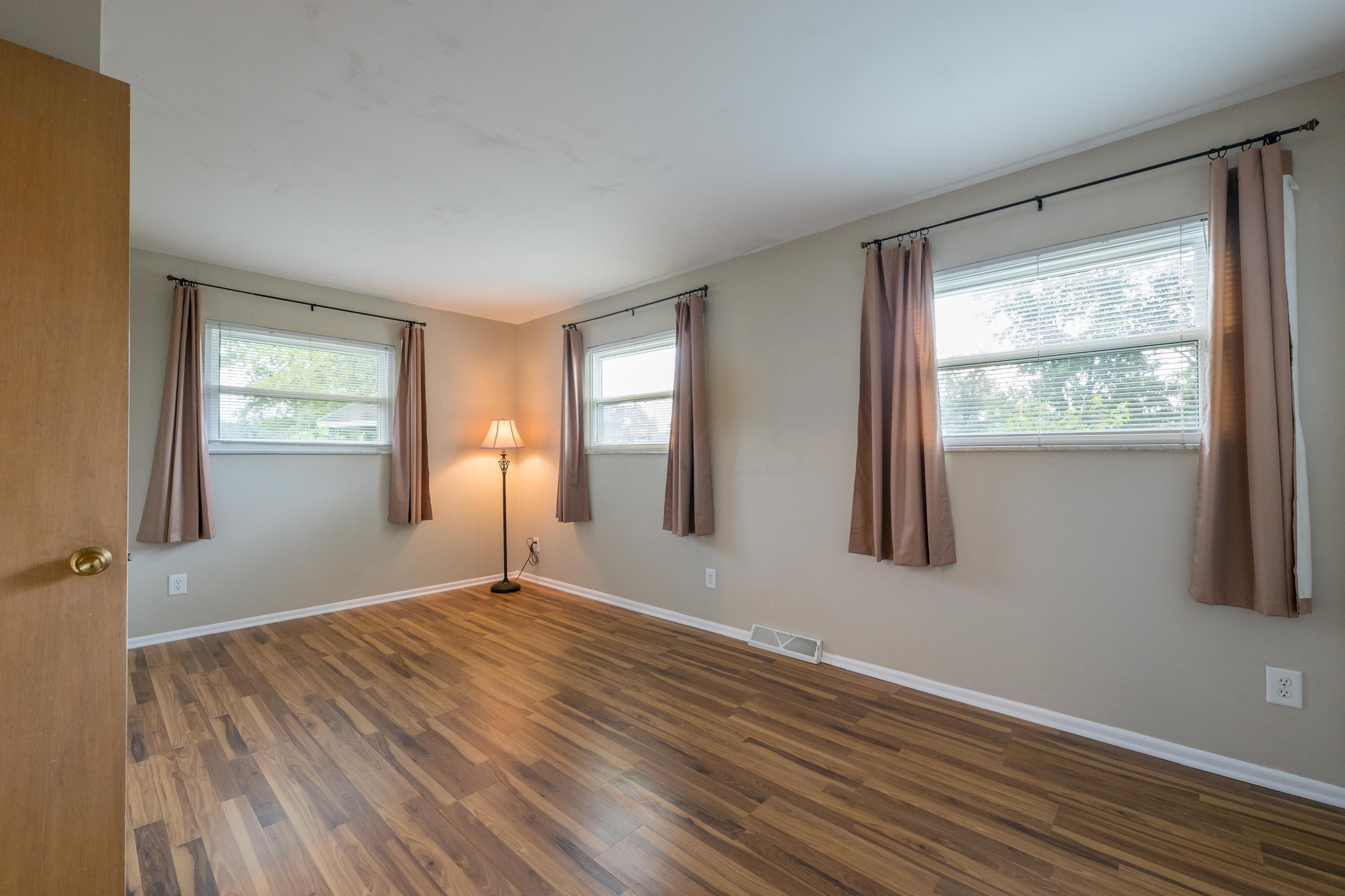 1081 Belden Road Columbus, OH 43229 - Photo 25 of 43 Gallery Image 25