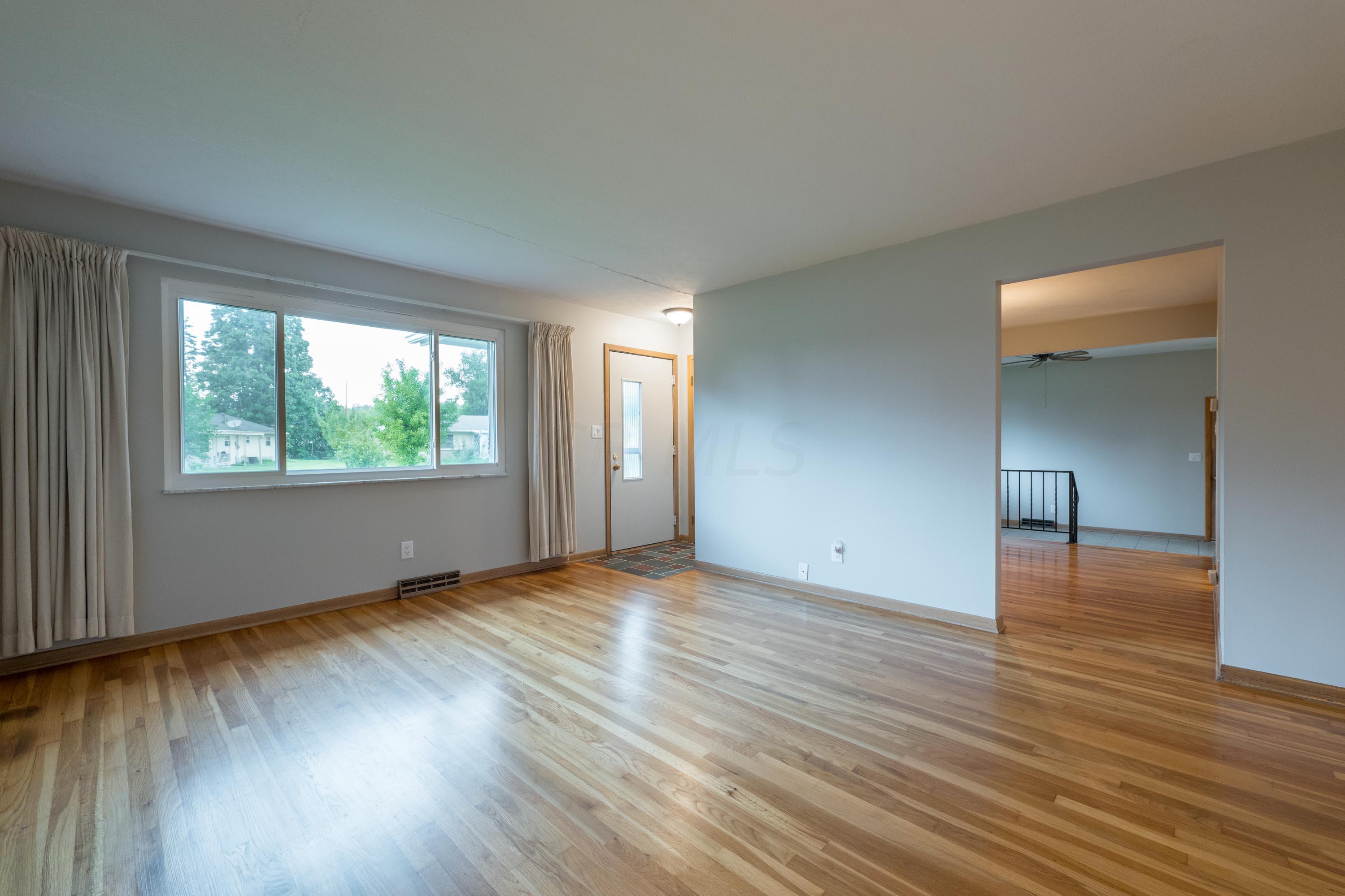 1081 Belden Road Columbus, OH 43229 - Photo 4 of 43 Gallery Image 4