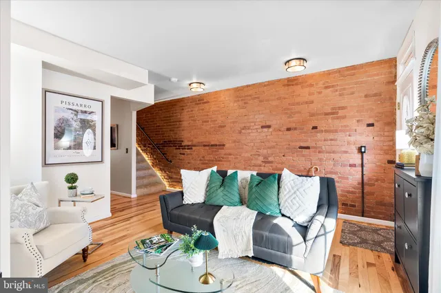 $395,000 | 7 South Jefferson Street, Frederick, MD 21701