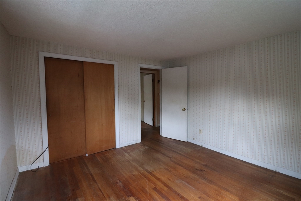 22 Windsor Road Beverly, MA 01915 - Photo 18 of 23