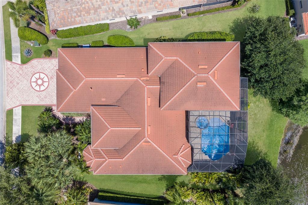 14806 Bowfin Terrace Lakewood Ranch, FL 34202 - Photo 57 of 58 an aerial view of a house with a garden