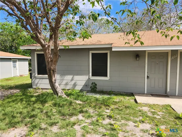 $850 | 1802 West Avenue H, Unit D, Temple, TX 76504