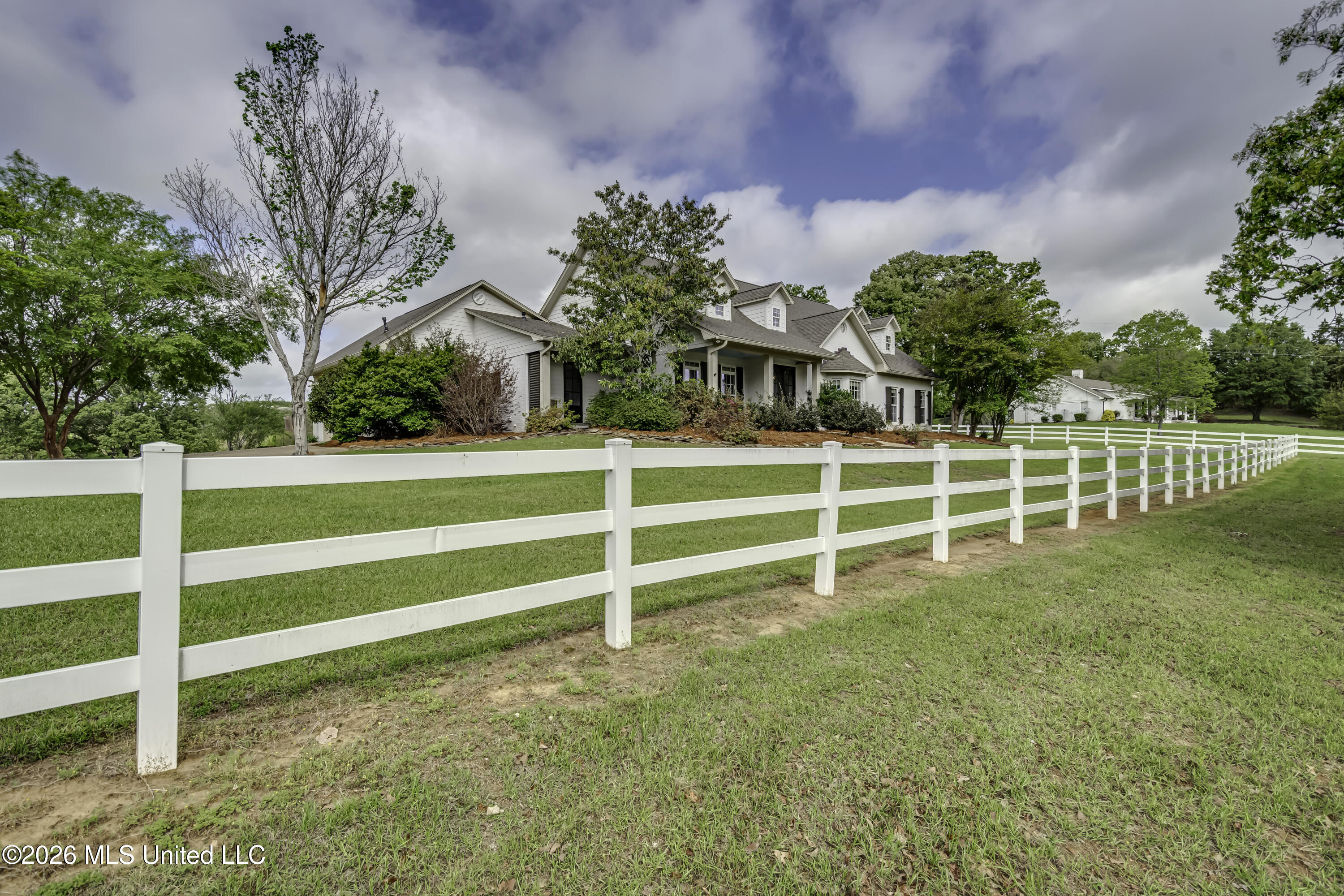 154 Oakdale Road Madison, MS 39110 - Photo 1 of 92 154 Oakdale--10