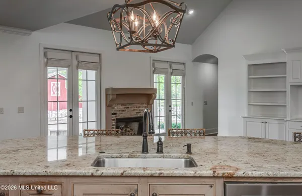 $829,000 | 154 Oakdale Road, Madison, MS 39110