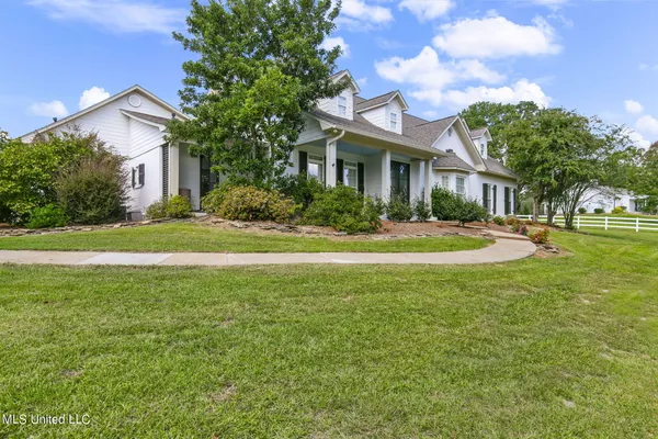 $829,000 | 154 Oakdale Road, Madison, MS 39110