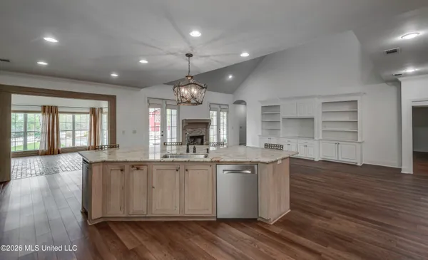 $829,000 | 154 Oakdale Road, Madison, MS 39110