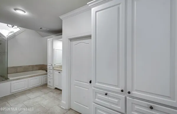 $829,000 | 154 Oakdale Road, Madison, MS 39110