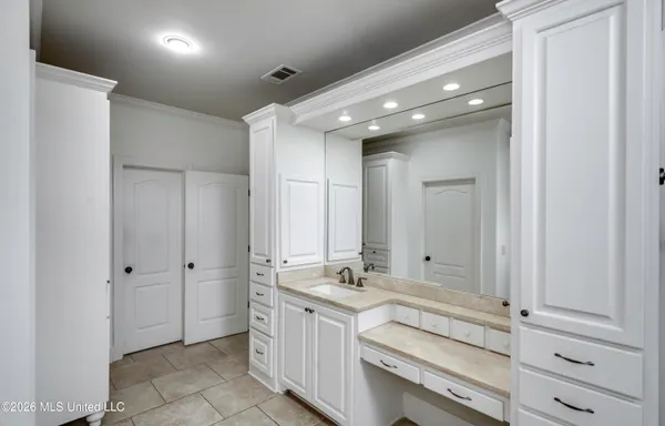 $829,000 | 154 Oakdale Road, Madison, MS 39110