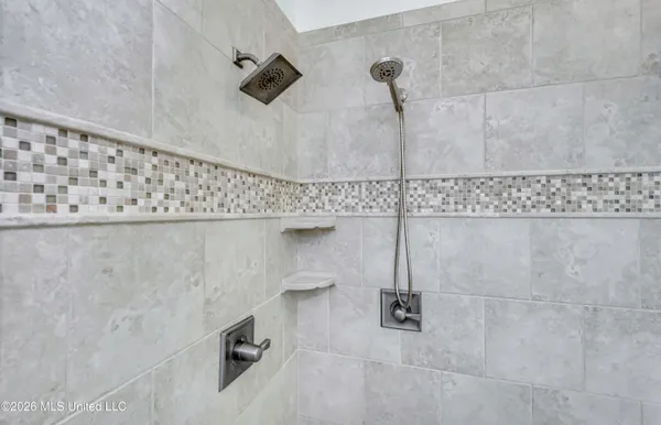 $829,000 | 154 Oakdale Road, Madison, MS 39110