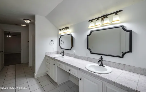 $829,000 | 154 Oakdale Road, Madison, MS 39110