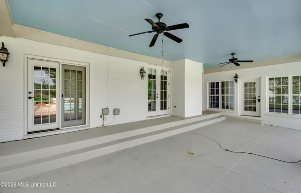 $829,000 | 154 Oakdale Road, Madison, MS 39110