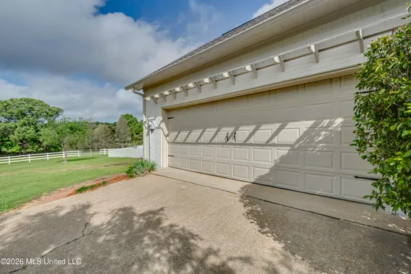 $829,000 | 154 Oakdale Road, Madison, MS 39110