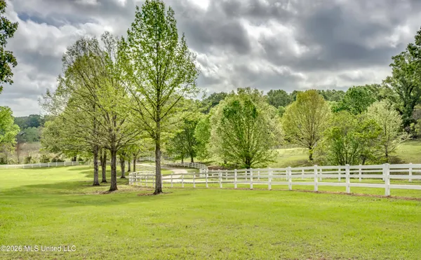 $829,000 | 154 Oakdale Road, Madison, MS 39110
