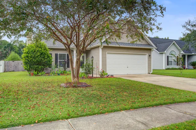 $333,500 | 236 Highwoods Plantation Avenue, Summerville, SC 29485
