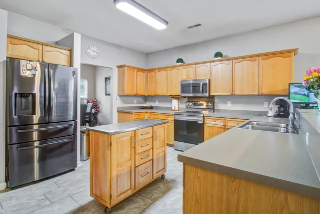 $340,000 | 236 Highwoods Plantation Avenue, Summerville, SC 29485