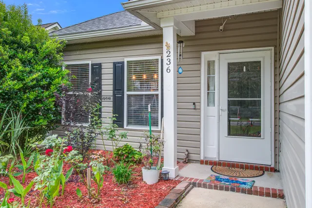 $340,000 | 236 Highwoods Plantation Avenue, Summerville, SC 29485
