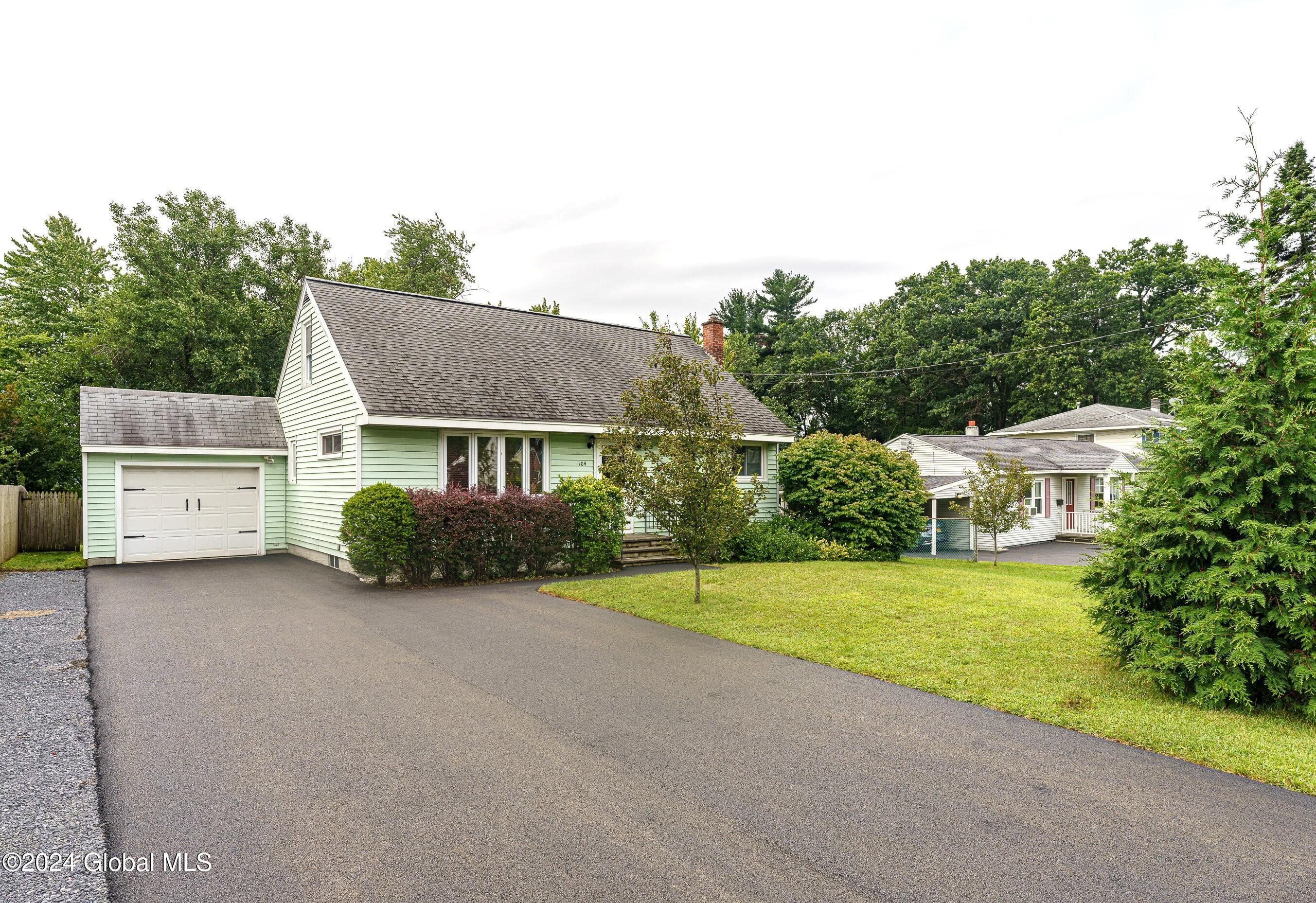 104 Osborne Road Colonie, NY 12205 - Photo 2 of 32 0 front 3
