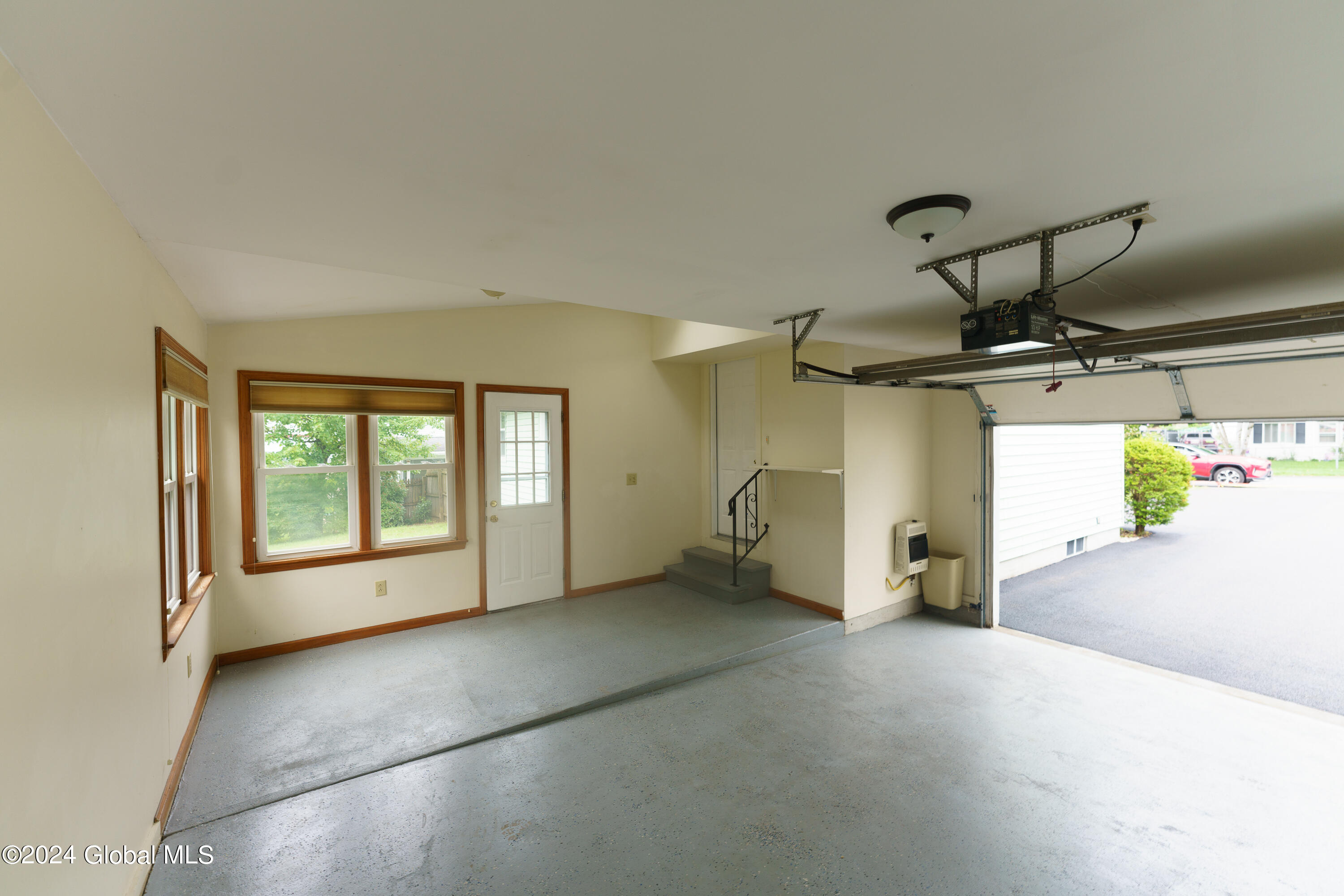 104 Osborne Road Colonie, NY 12205 - Photo 29 of 32 garage 2