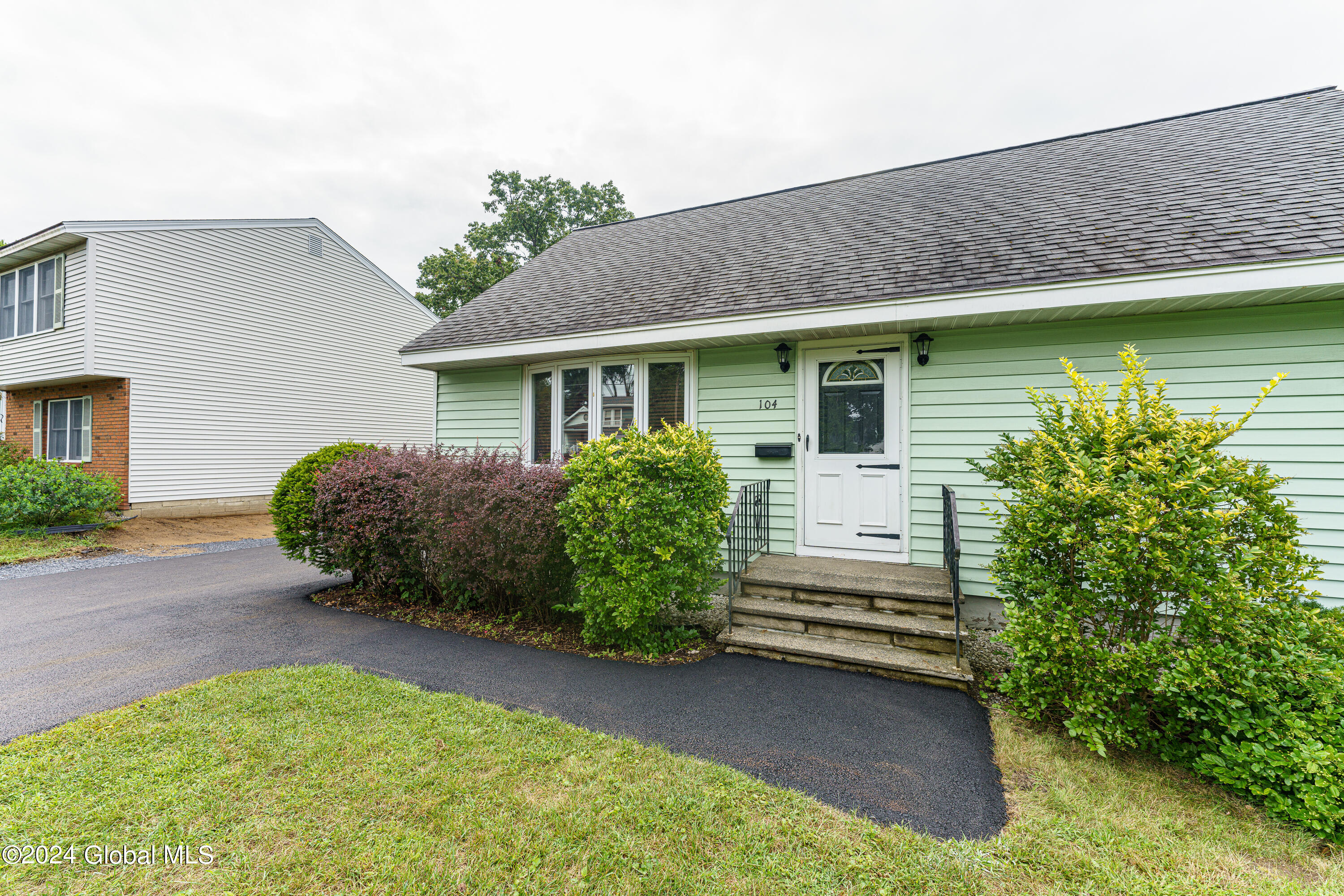 104 Osborne Road Colonie, NY 12205 - Photo 30 of 32 0 front 4