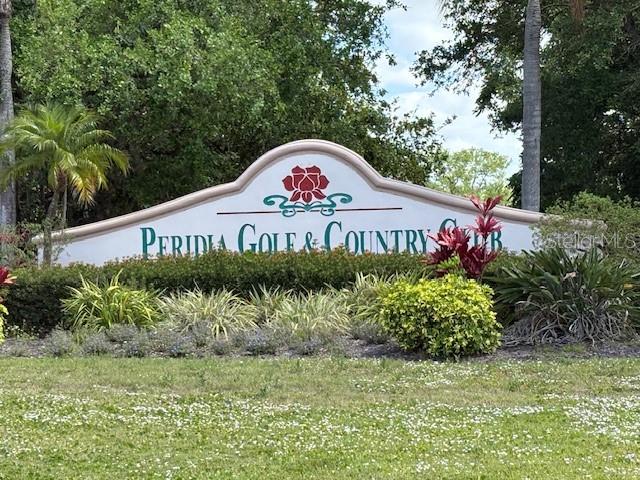 4812 Sand Trap St Circle Bradenton, FL 34203 - Photo 2 of 32