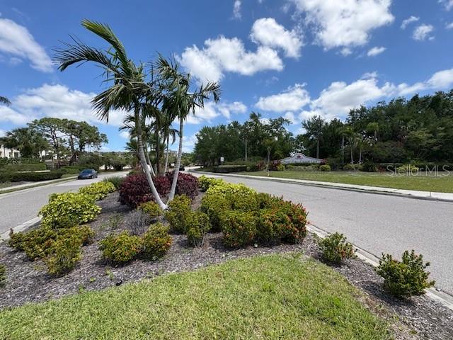 4812 Sand Trap St Circle Bradenton, FL 34203 - Photo 3 of 32