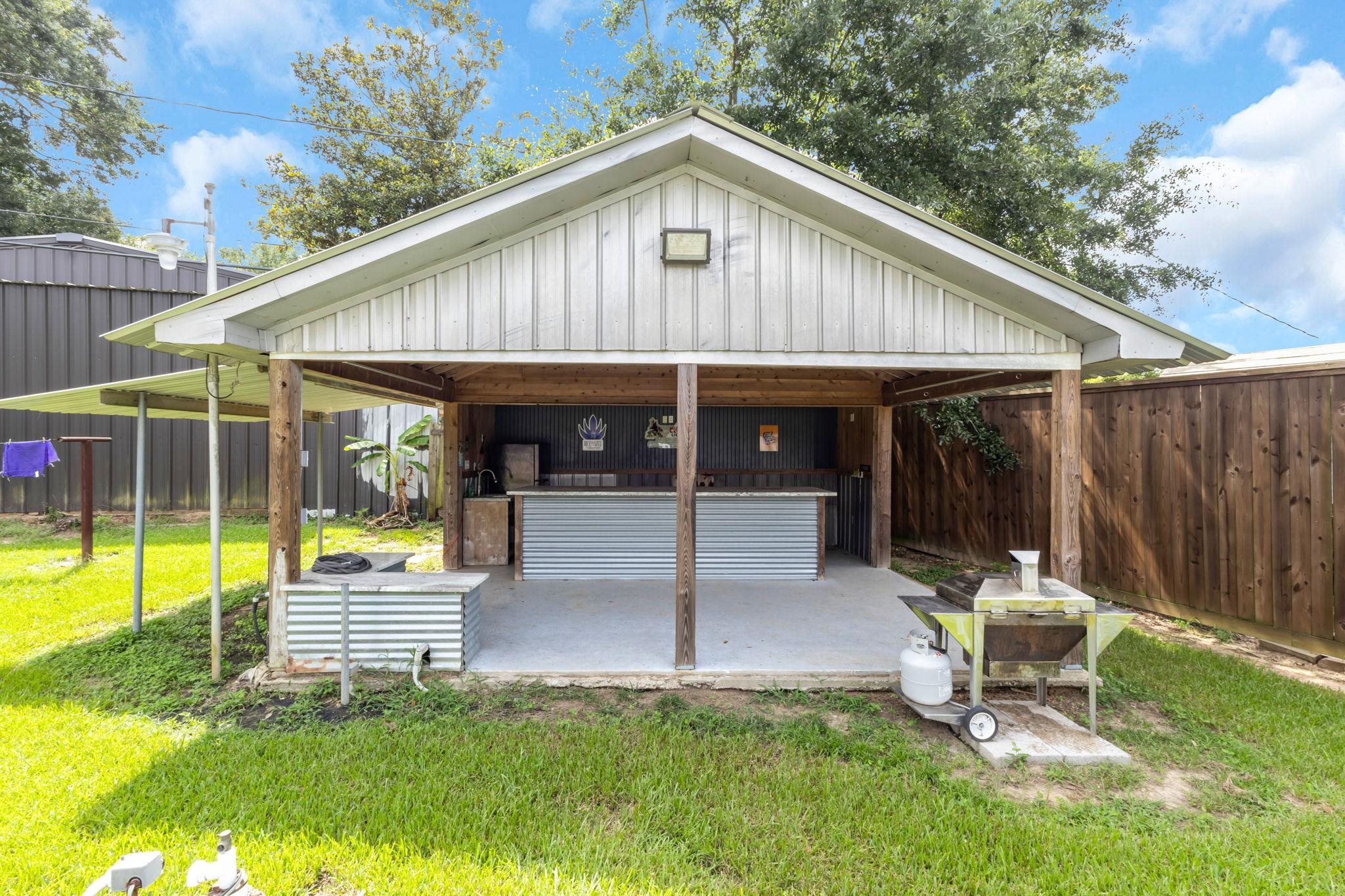 2275 Belfast Way Vidor, TX 77662 - Photo 36 of 45