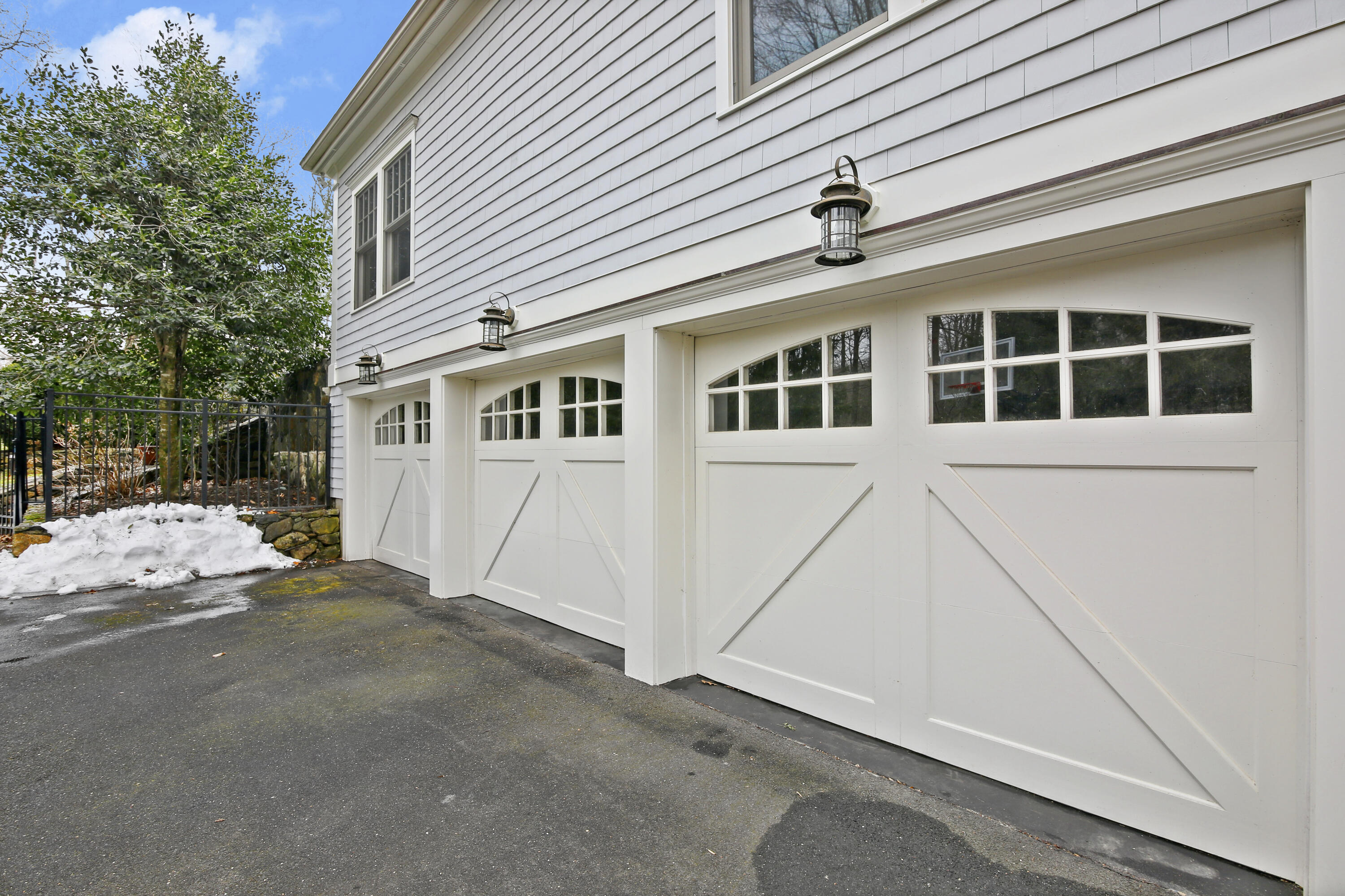 346 Frogtown Road New Canaan, CT 06840 - Photo 31 of 36 a view of a house with a yard