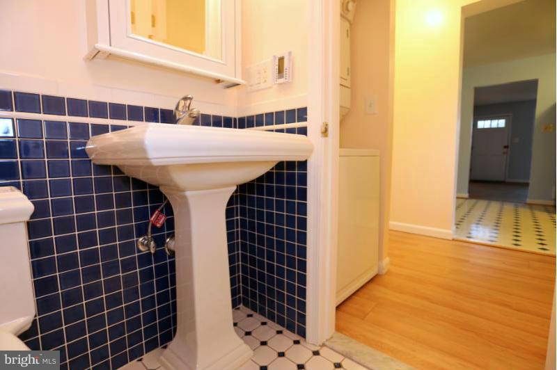 6610 Woodley Road Clinton, MD 20735 - Photo 15 of 24 Full Bath #2 View 2