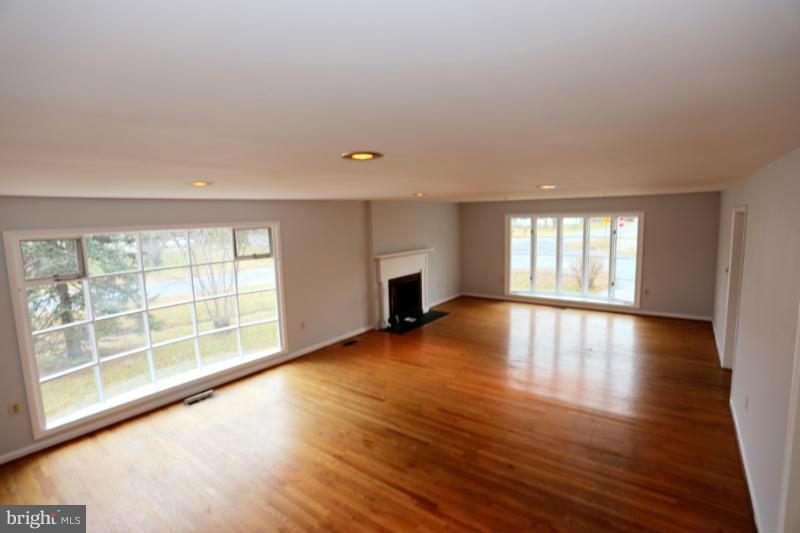 6610 Woodley Road Clinton, MD 20735 - Photo 3 of 24 Great Room View 1
